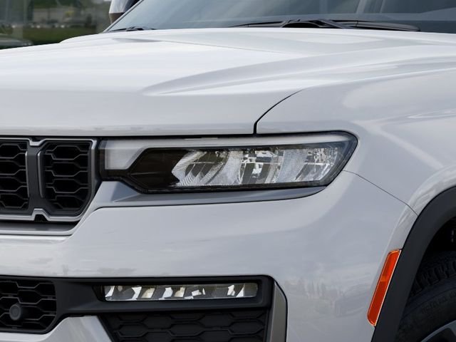 New 2026 Bright White Clear-Coat Exterior Paint Jeep  image 11