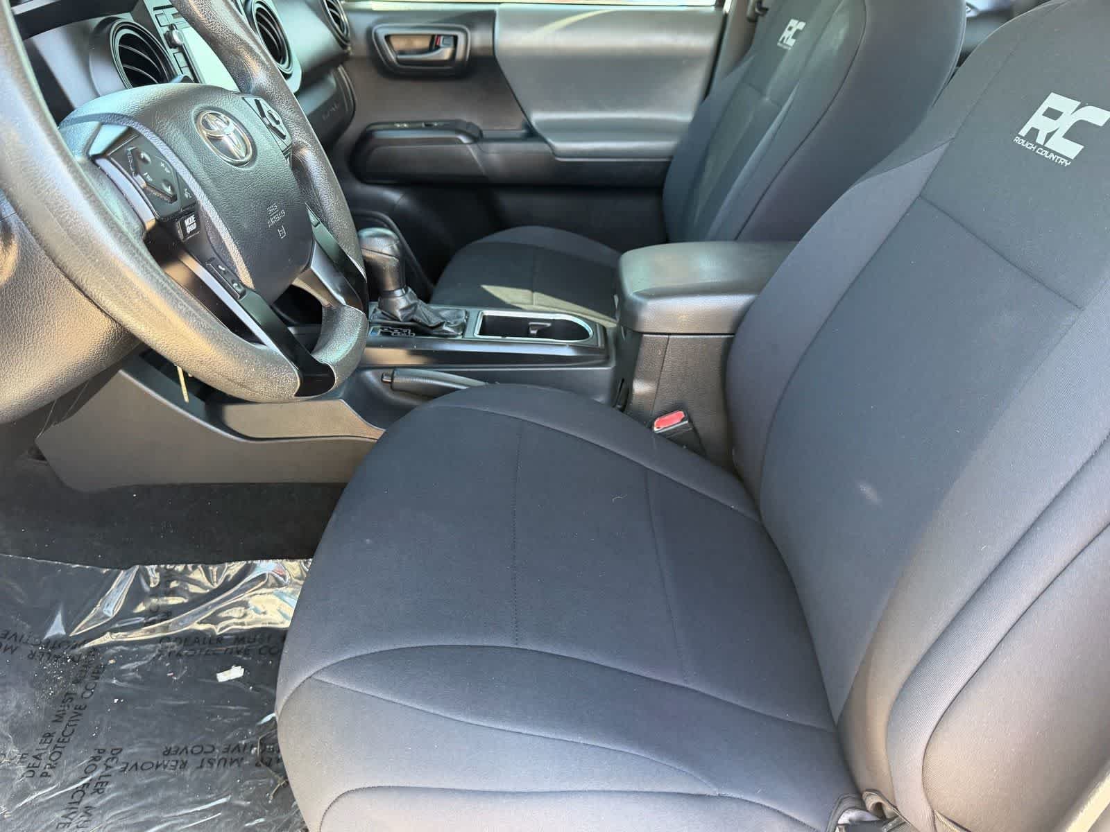 Used 2019 Super White Toyota SR image 20