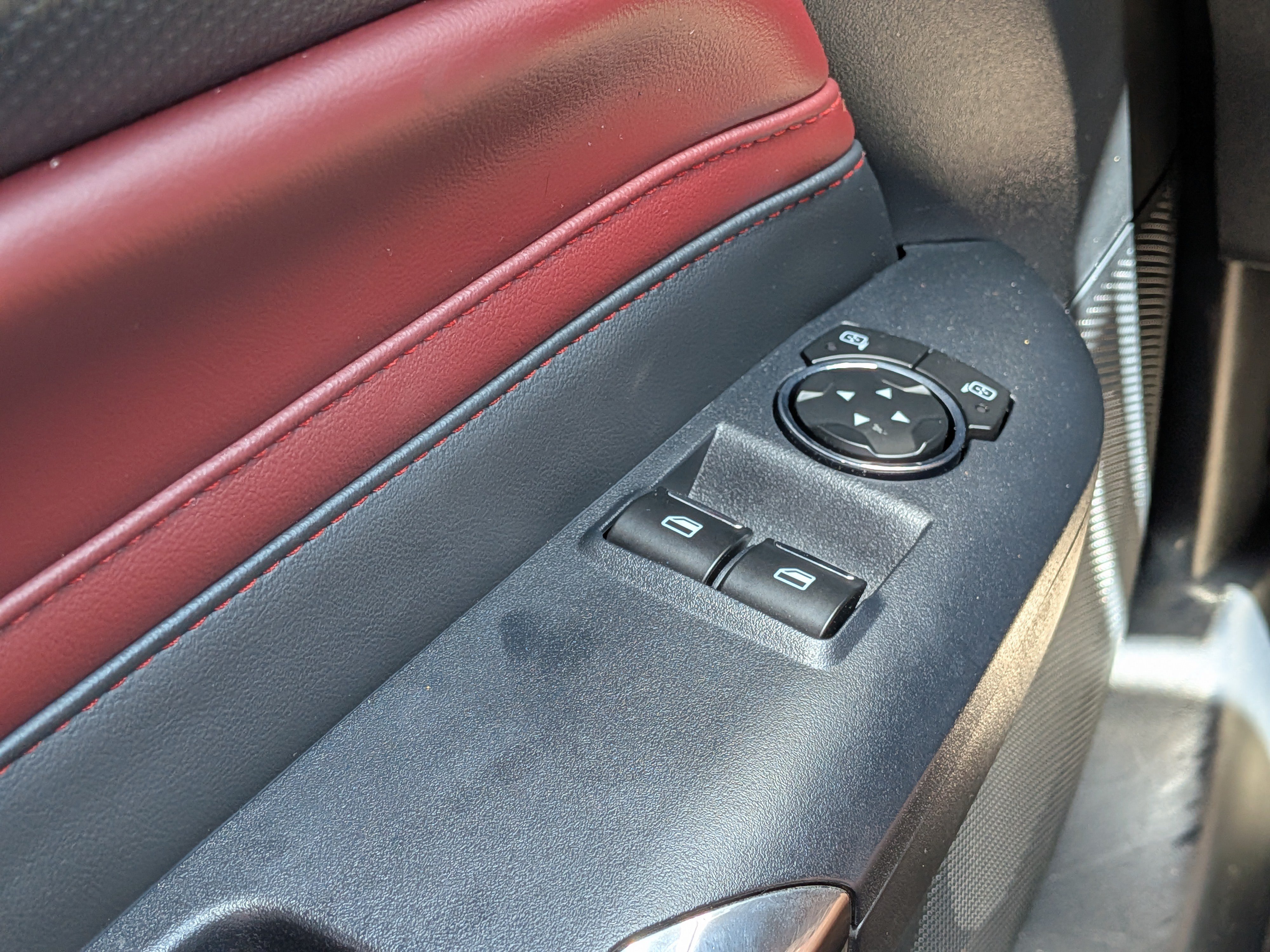 Used 2024 Oxford White Ford GT Premium image 19