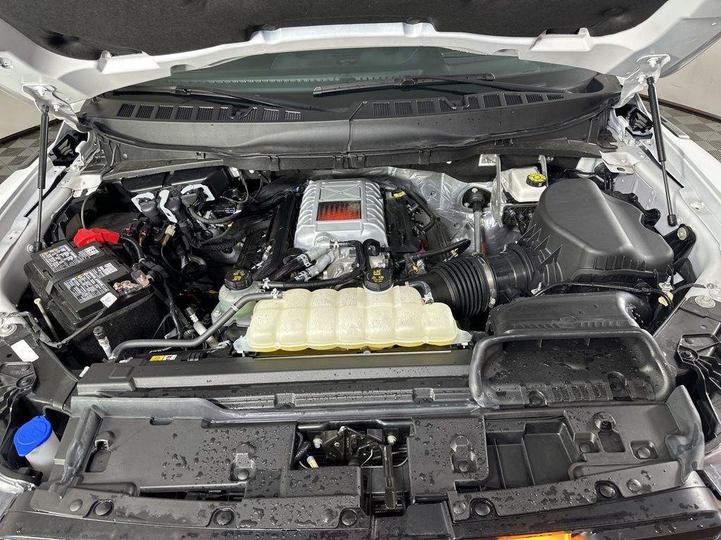 Used 2025 Oxford White Ford Raptor image 34