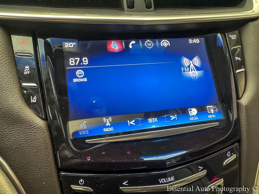 Used 2013 White Diamond Clearcoat Cadillac Premium image 17