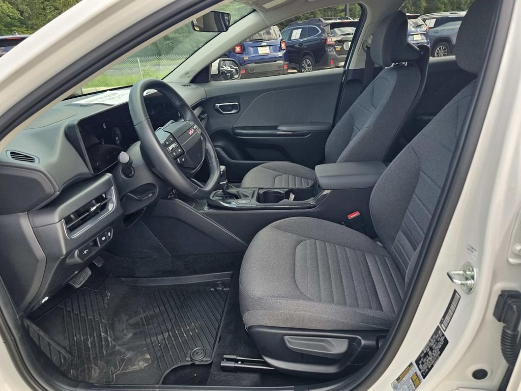 Used 2025 White Kia EX image 21