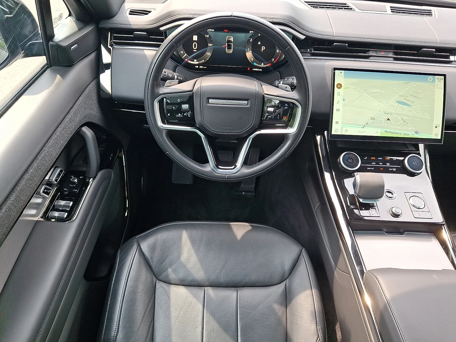 Certified Used 2023 Santorini Black Metallic - 1AG Land Rover SE image 4