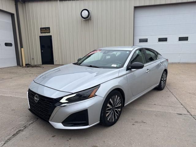 2024 Nissan Altima SV