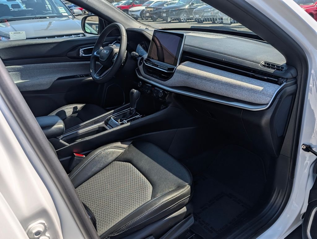 2024 Jeep Compass Latitude - Photo 9