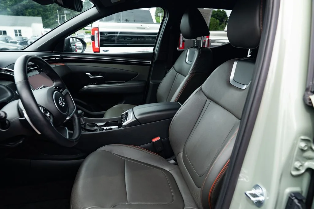 Used 2024 Green Hyundai Limited image 18