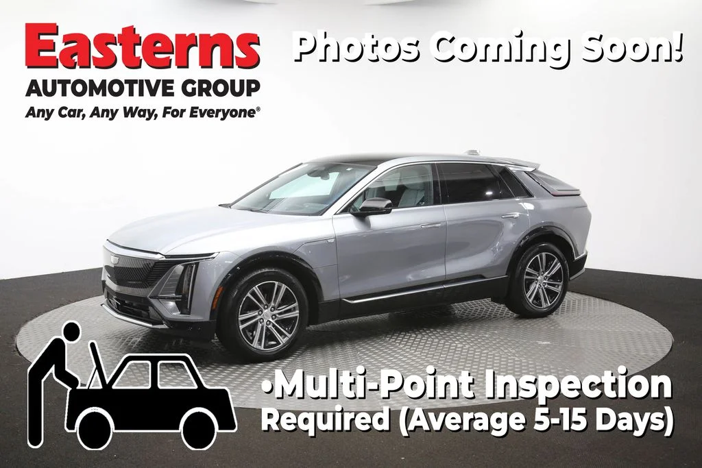 Used 2024 Silver Cadillac Luxury image 61