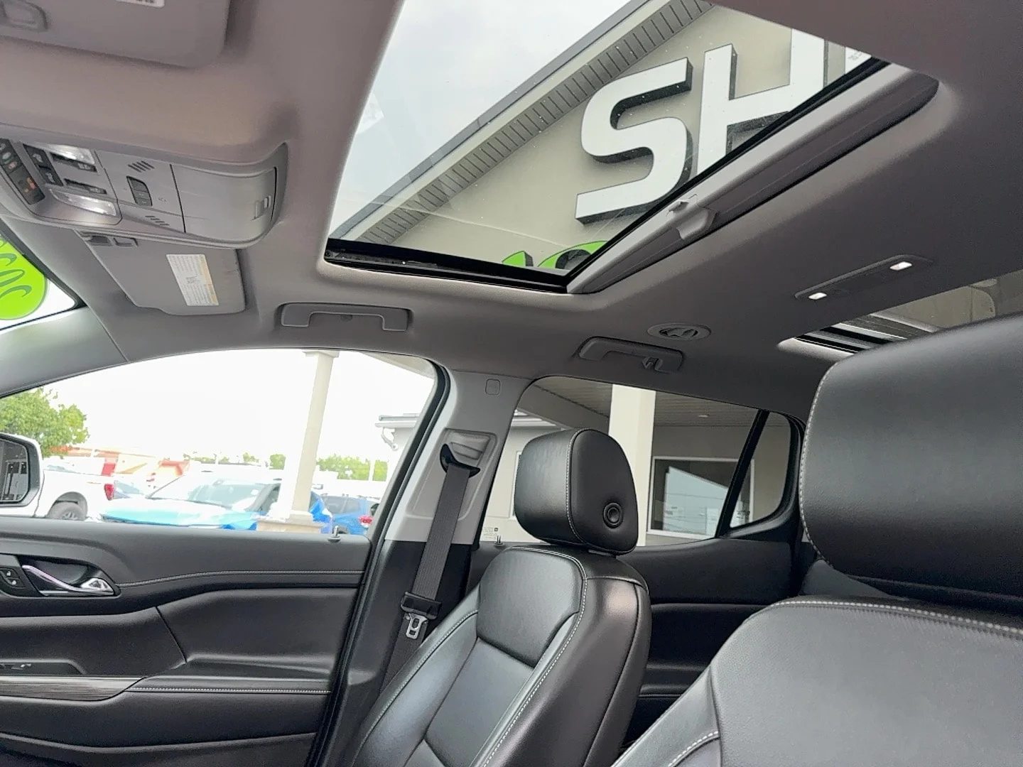 Used 2023 Sterling Metallic GMC SLT image 11
