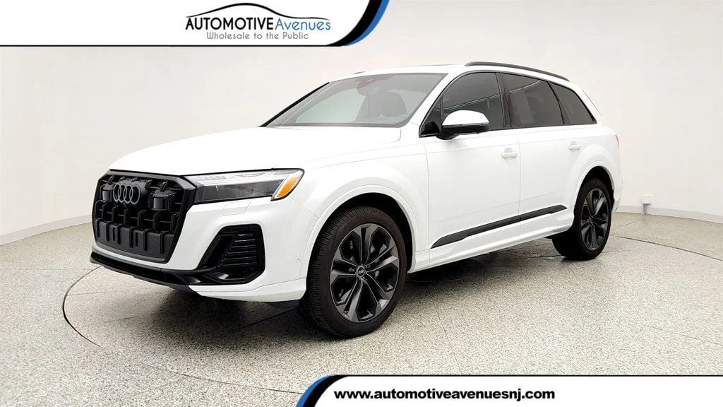 2025 Audi Q7 55 Prestige quattro Tiptronic's photo