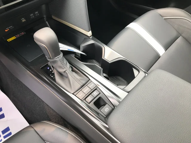 New 2026 Midnight Black Metallic Toyota SE image 18