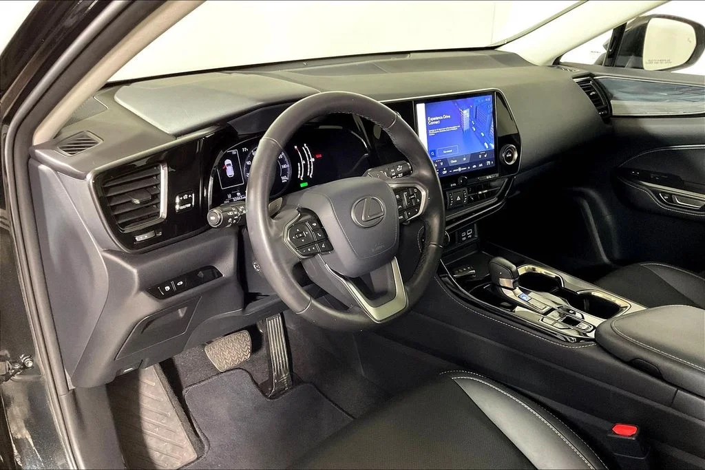 Used 2023 Black Lexus 350h Premium image 14