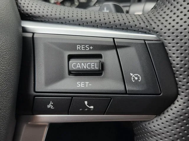 New 2026 Red Mitsubishi LE 1.5T 2WD image 15