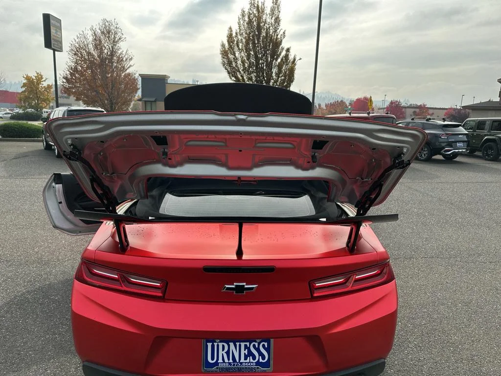 Used 2018 Red Chevrolet 1LT image 31