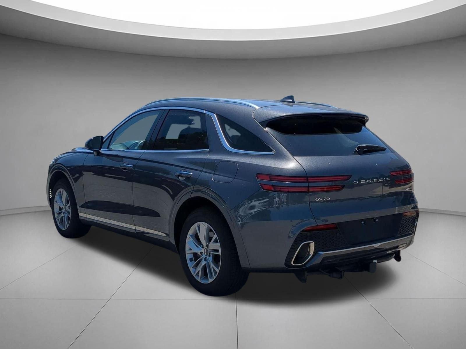 Used 2023 Himalayan Gray Genesis 2.5T image 3