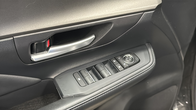 Used 2025 Midnight Black Metallic Toyota XLE image 21