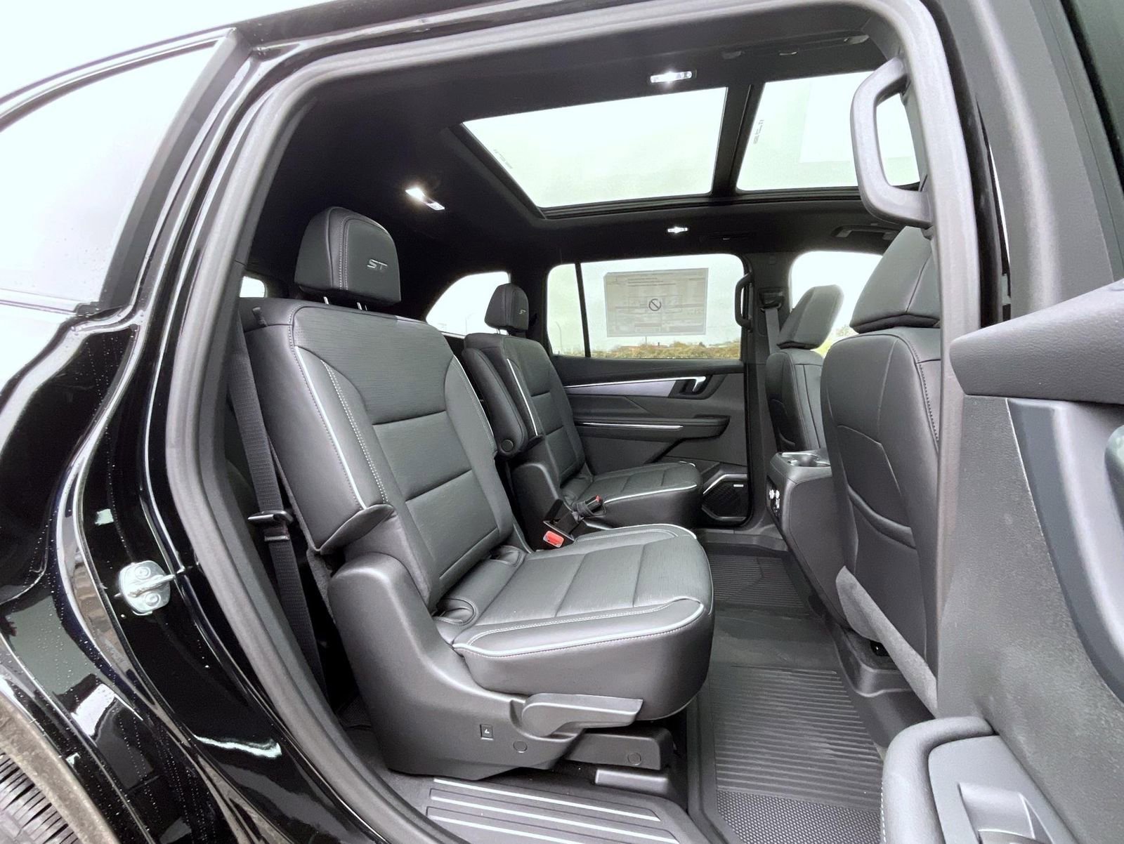 2026 Buick Enclave Sport Touring - Photo 18