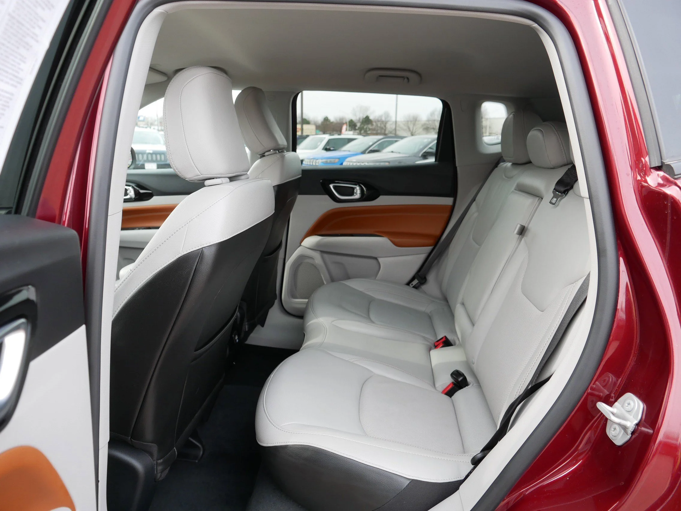 Used 2022 Velvet Red Pearlcoat Jeep Limited image 35
