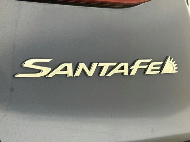 Pre-Owned 2017 Hyundai Santa Fe Sport 2.4 Base