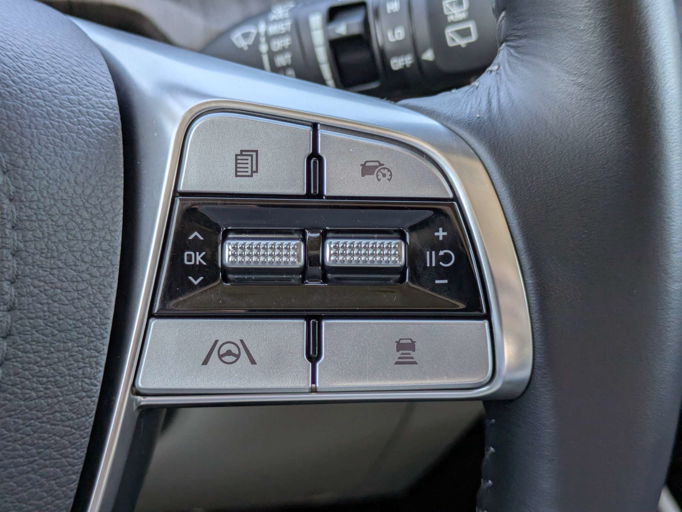 Certified Used 2024 Glacial White Pearl Kia EX image 26