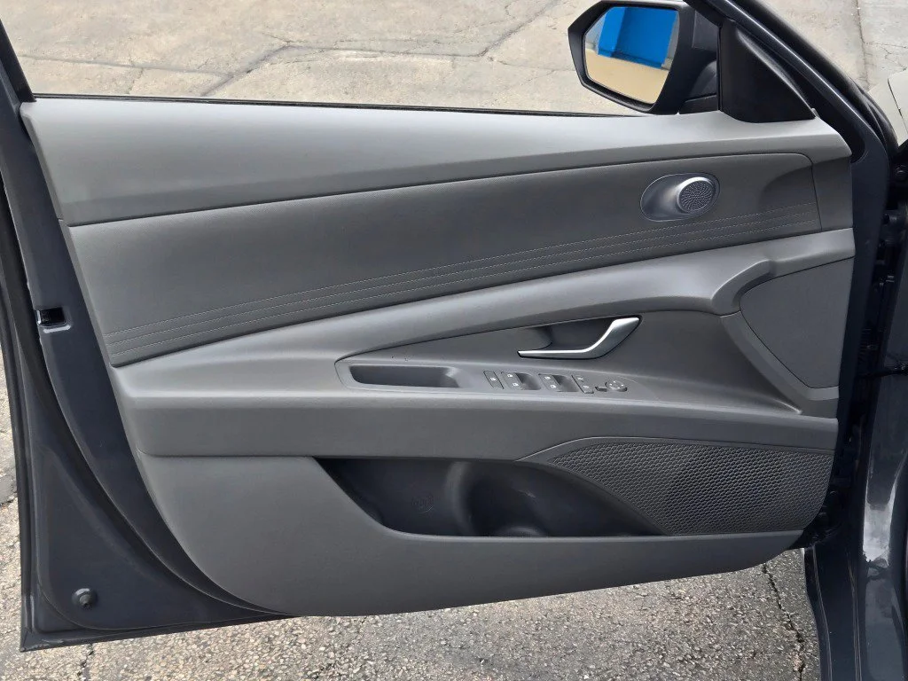 Used 2024 Gray Hyundai SEL image 18