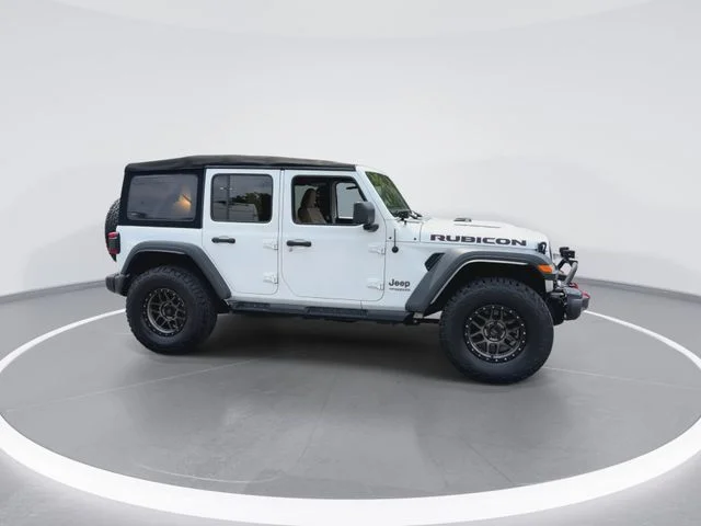 Used 2018 White Jeep Unlimited Rubicon image 2