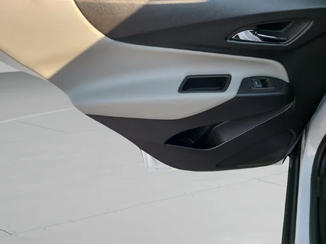 Used 2024 Summit White Chevrolet LS image 17