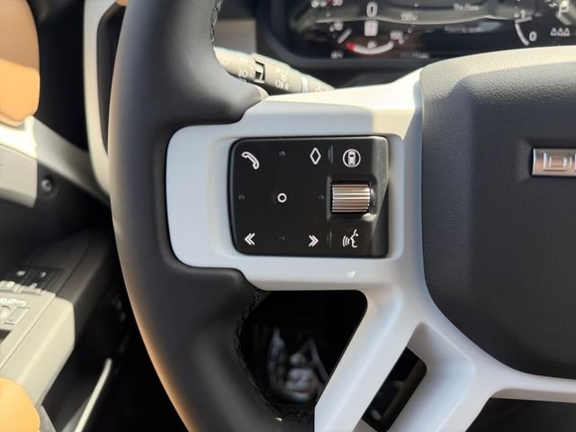 New 2026 Fuji White Land Rover X-Dynamic SE image 22
