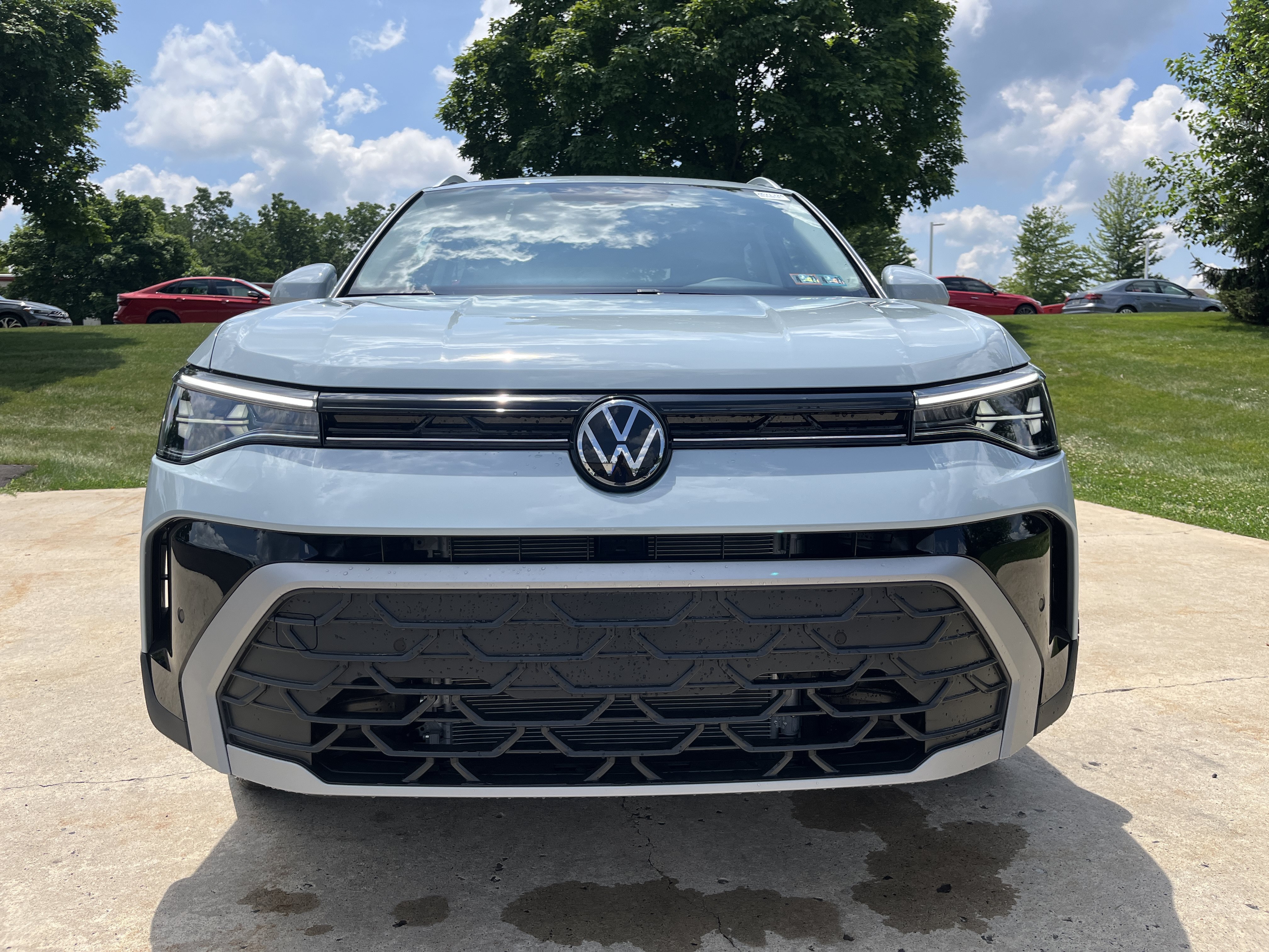 New 2026 Monument Gray Volkswagen SE image 7
