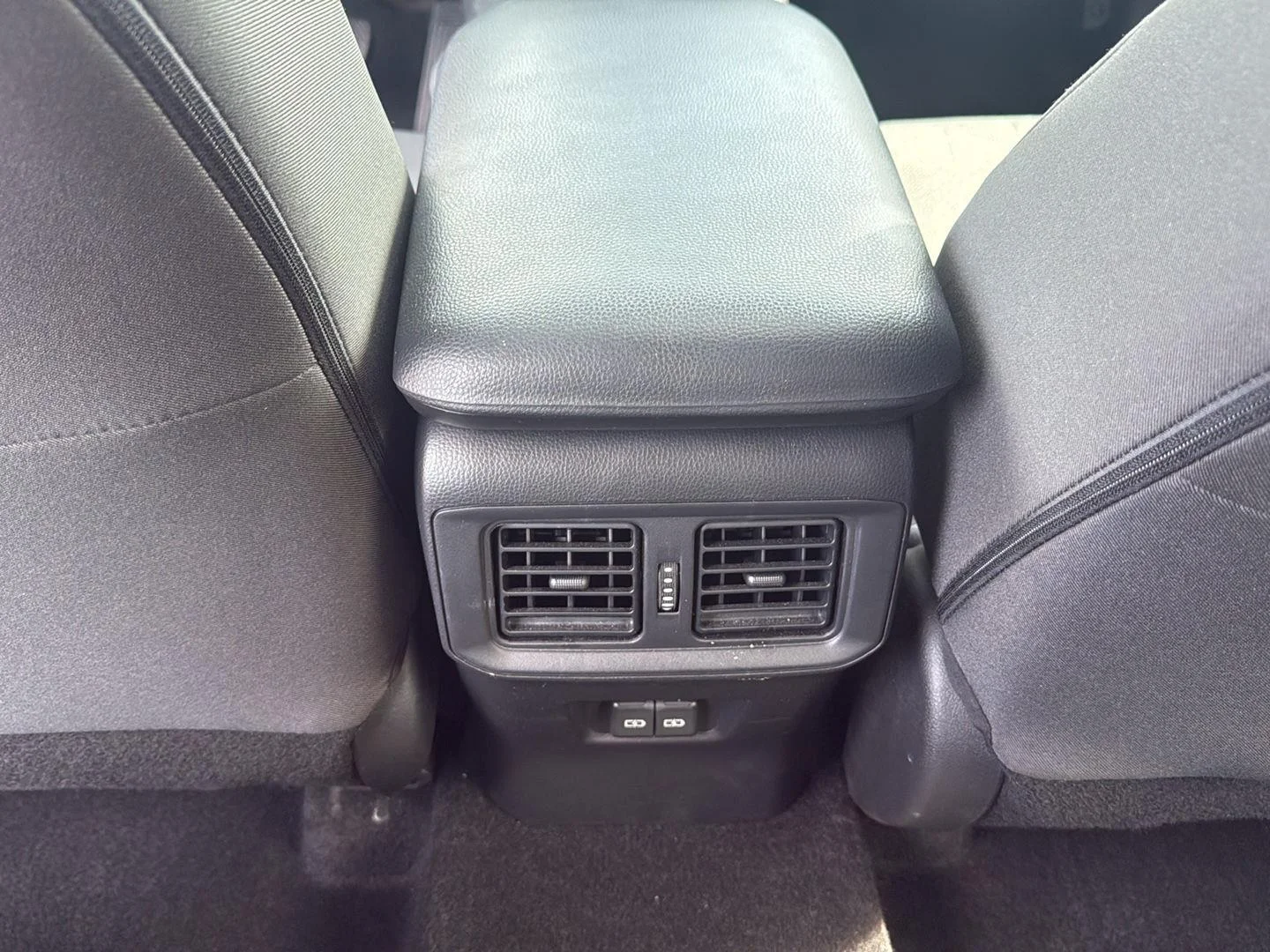 Used 2024 Silver Sky Metallic Toyota XLE image 21