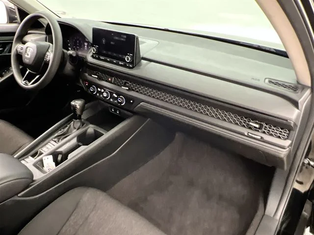 Used 2023  Honda EX image 13