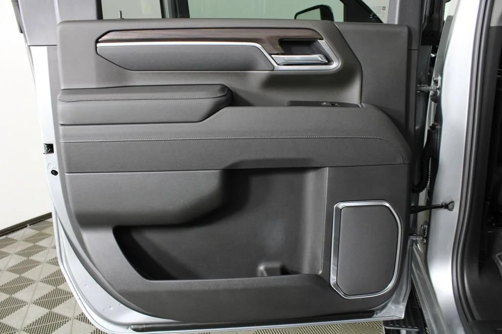 2026 GMC Sierra 3500HD SLT - Photo 11