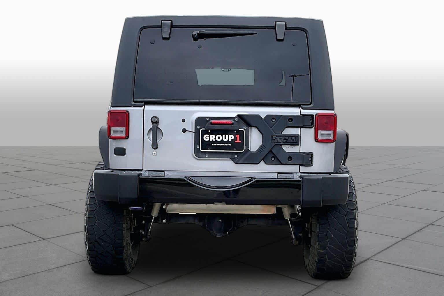 Used 2017 Billet Silver Metallic Clearcoat Jeep Willys Wheeler image 5