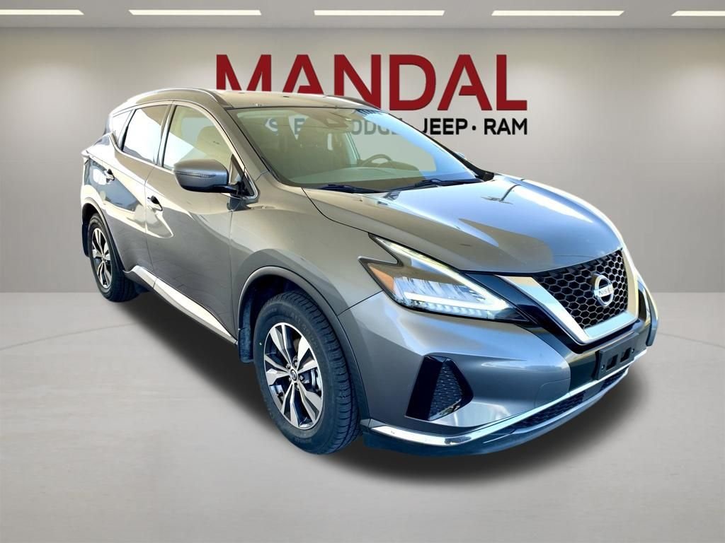 Used 2020 Gray Nissan SV image 4