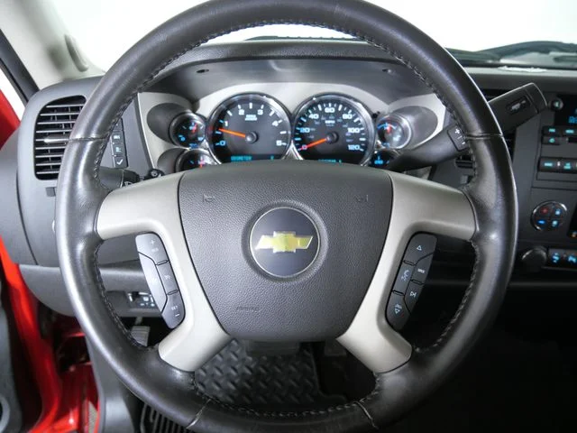 Used 2012 Red Chevrolet LT image 27
