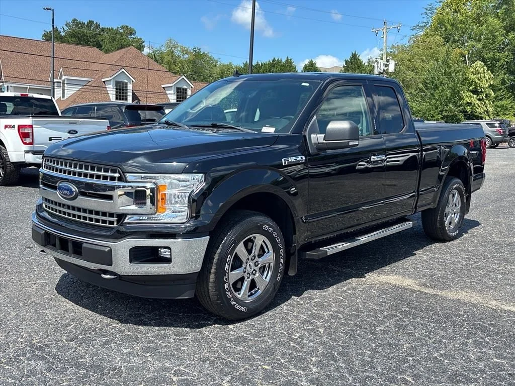 Used 2018 Black Ford XLT image 3