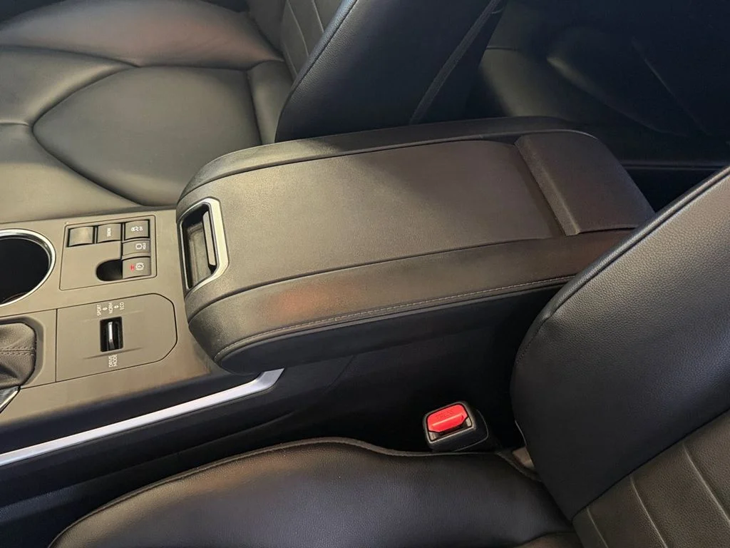 Used 2023 Beige Toyota XLE image 11