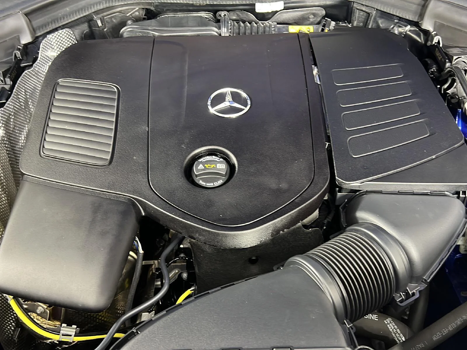Used 2025 Starling Blue Metallic Mercedes-Benz GLC 350e image 26