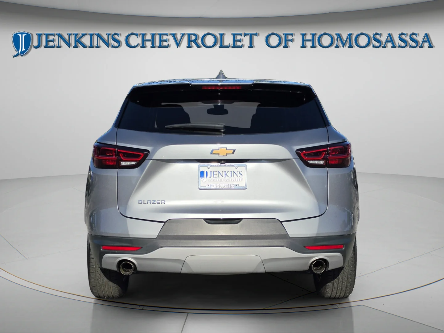 Used 2025 Sterling Gray Metallic Chevrolet LT image 6
