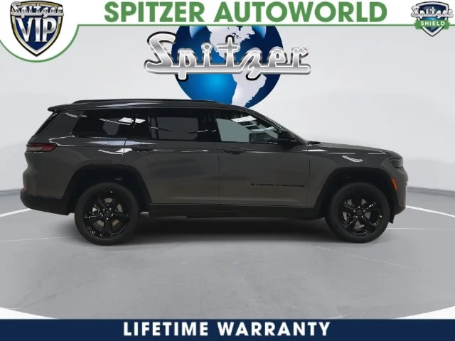 New 2027 Sting-Gray Clear-Coat Paint Jeep Limited image 17