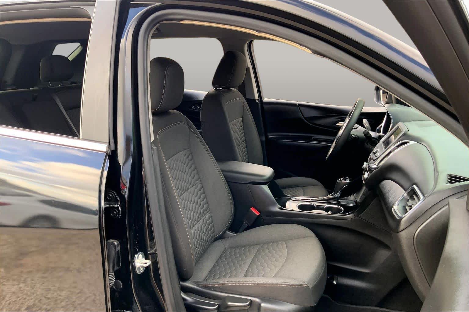Used 2021 Mosaic Black Metallic Chevrolet LT image 9