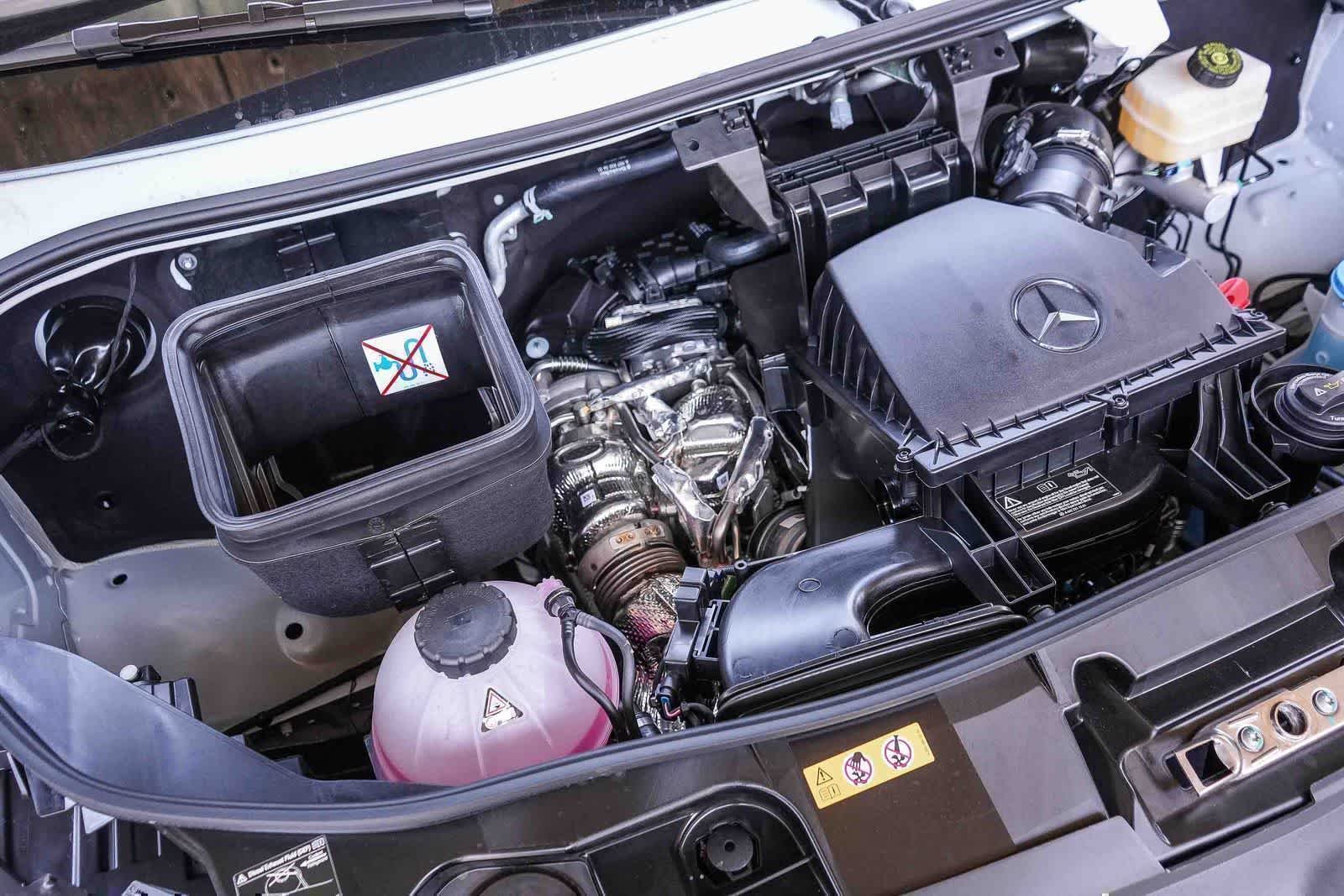 New 2026 Arctic White Mercedes-Benz Cargo 144WB High Roof RWD 2.0L I4 Diesel Turbo SO image 33
