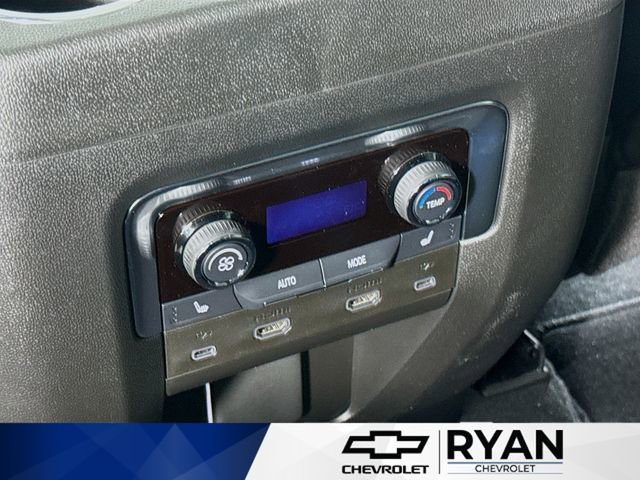 2026 Chevrolet Suburban Premier - Photo 27