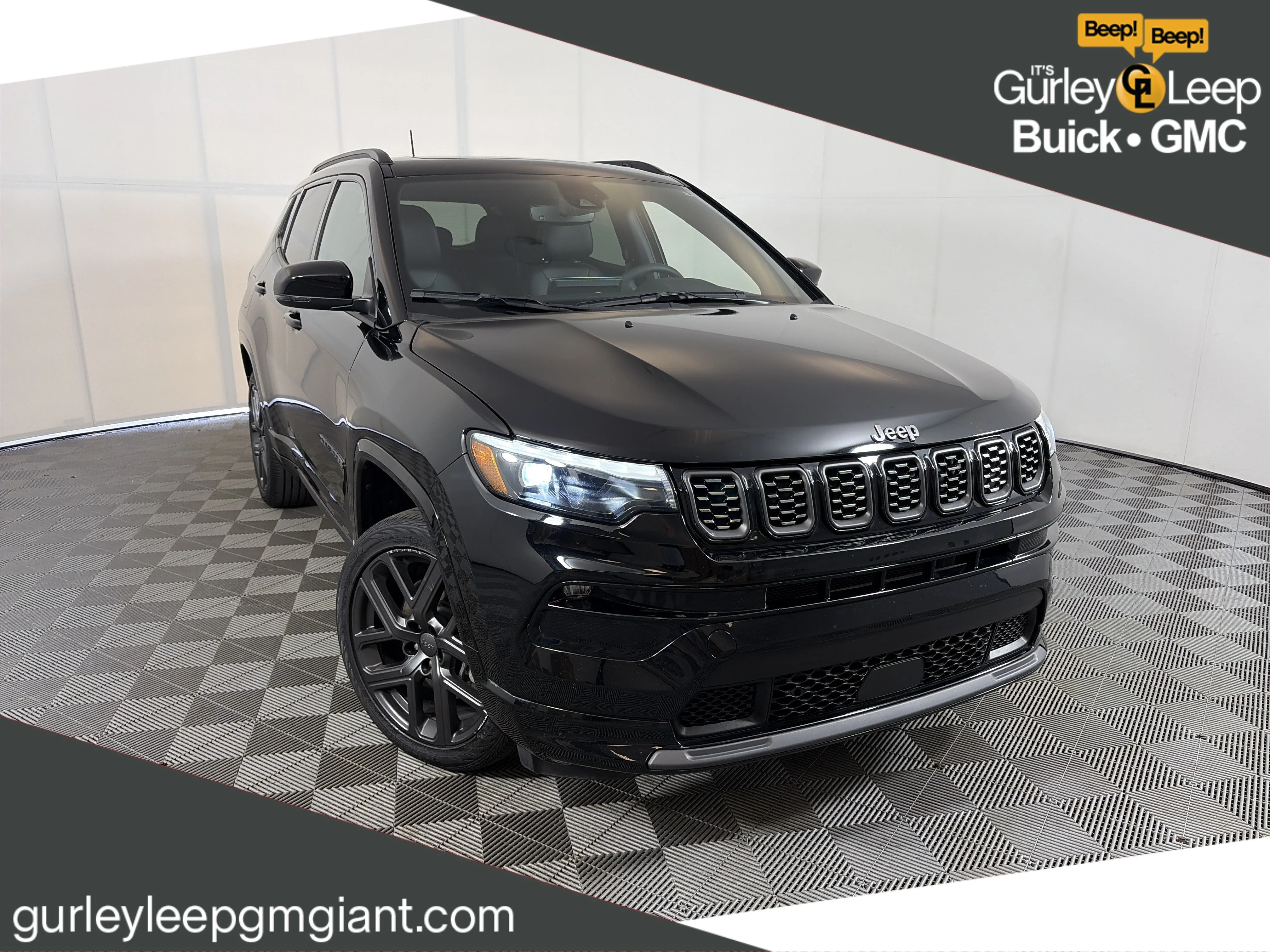 Used 2024 Diamond Black Crystal Pearlcoat Jeep Limited image 1