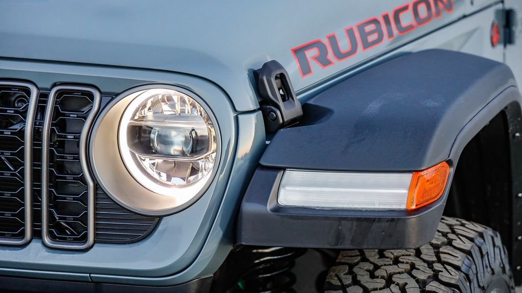New 2026 Anvil Clear Coat Jeep Rubicon image 5