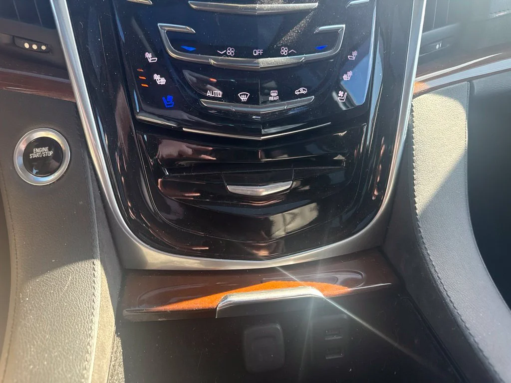 Used 2020 Black Raven Cadillac Luxury image 19