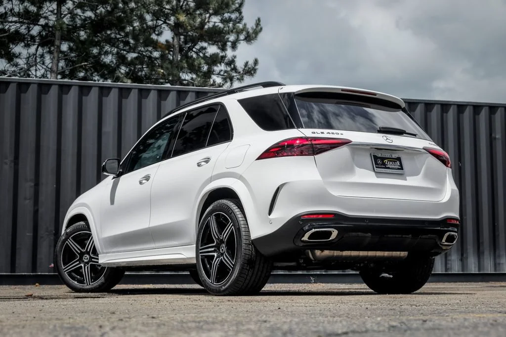 New 2026 Polar White Mercedes-Benz GLE 450e image 38
