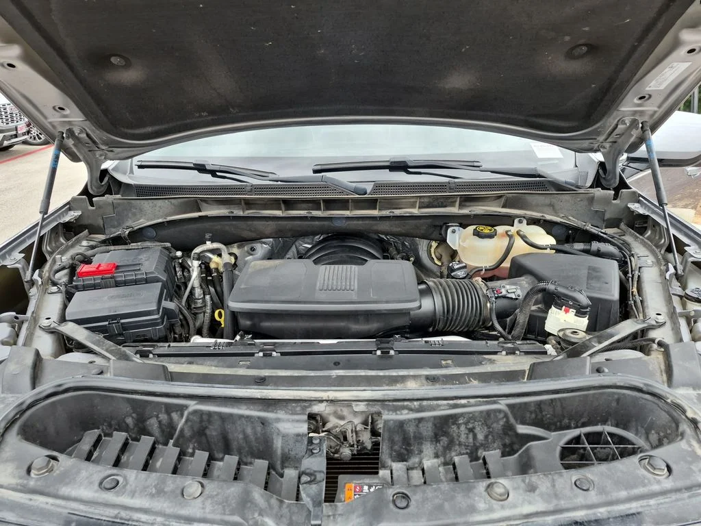 Used 2022 Gray GMC SLT image 18