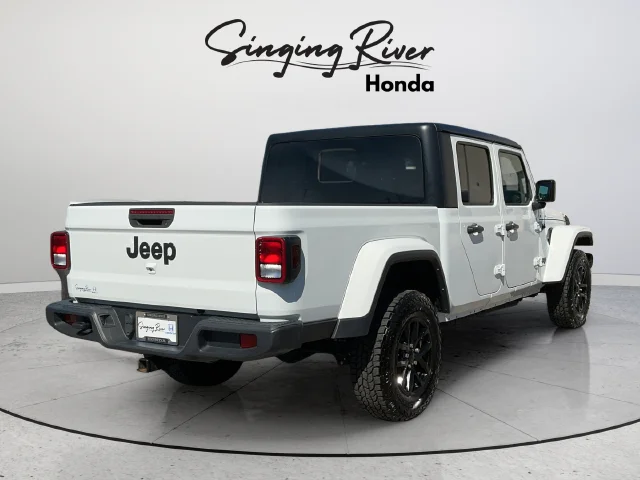 Used 2022 Bright White Clearcoat Jeep Sport image 7