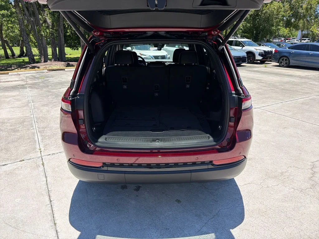 Used 2025 Red Jeep Altitude X image 33