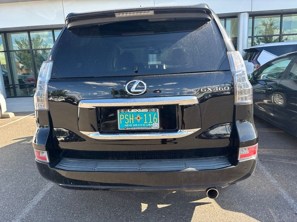 Used 2014 Black Lexus 460 image 16